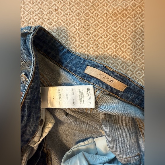 Joe’s Jeans Distressed Ankle - Picture 3 of 3